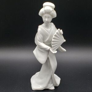 Fitz & Floyd 1967 Blanc De Chine Porcelain Japanese Geisha Girl with Fan AS IS
